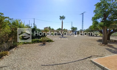 Resale - Villa - Macisvenda