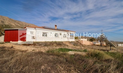 Resale - Villa - La Romana