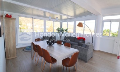 Resale - Villa - La Romana