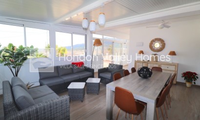 Resale - Villa - La Romana