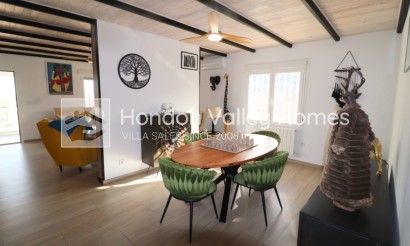 Resale - Villa - La Romana