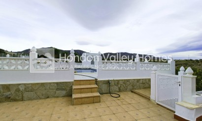 Resale - Villa - Albatera