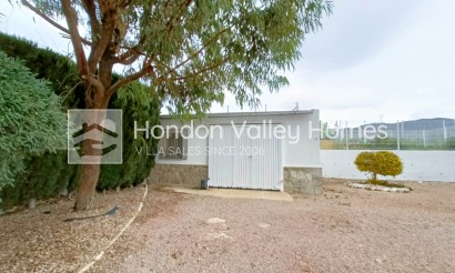 Resale - Villa - Albatera