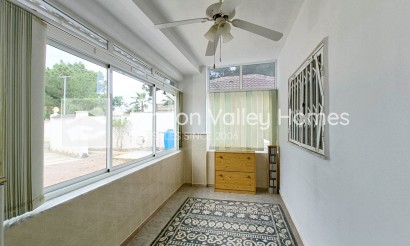 Resale - Villa - Albatera