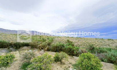 Resale - Villa - Albatera