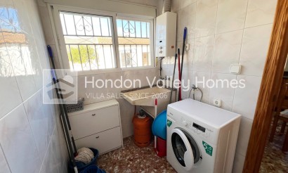 Reventa - Villa - Hondón de los Fráiles