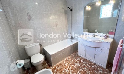 Reventa - Villa - Hondón de los Fráiles