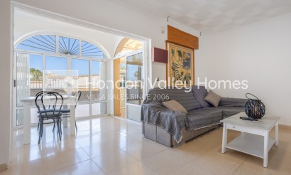 Revente - Detached Villa - Torrevieja - Urbanización San Luis