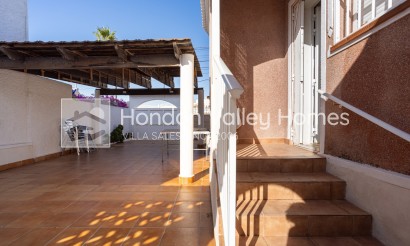 Revente - Detached Villa - Torrevieja - Urbanización San Luis