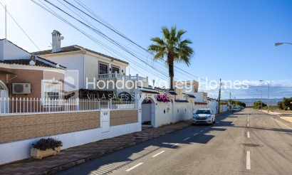 Revente - Detached Villa - Torrevieja - Urbanización San Luis