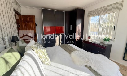 Resale - Villa - Hondón de los Fráiles