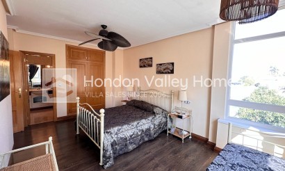 Resale - Villa - HONDON DE LAS NIEVES - La Montanosa