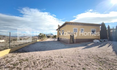 Reventa - Villa - Hondón de los Fráiles