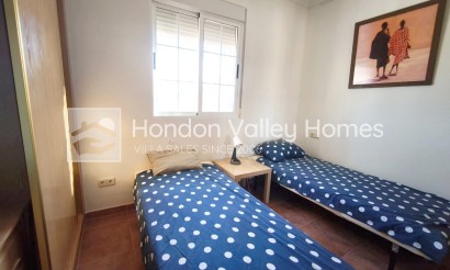 Reventa - Villa - Hondón de los Fráiles