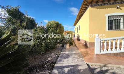 Reventa - Villa - Hondón de los Fráiles