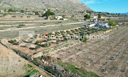 Resale - Villa - Hondón de las Nieves