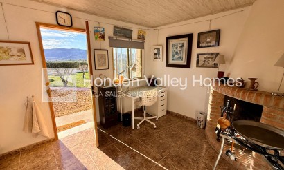 Resale - Villa - Hondón de las Nieves