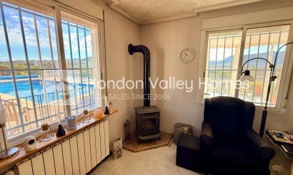 Resale - Villa - Hondón de las Nieves