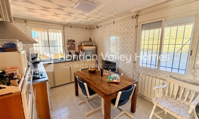 Resale - Villa - Hondón de las Nieves