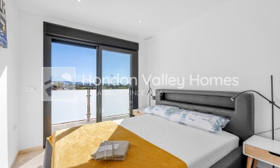 Resale - Villa - Los Alcazares