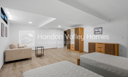 Resale - Villa - Los Alcazares