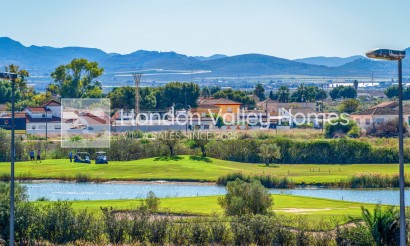 Resale - Villa - Los Alcazares