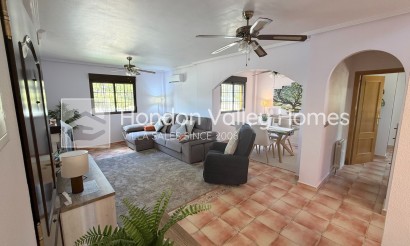 Herverkoop - Villa - Hondón de las Nieves