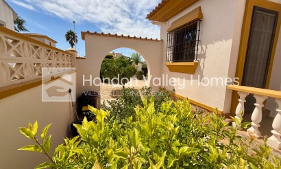 Herverkoop - Villa - Hondón de las Nieves