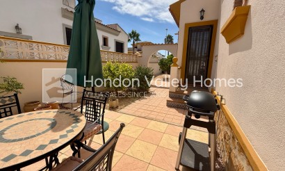 Herverkoop - Villa - Hondón de las Nieves