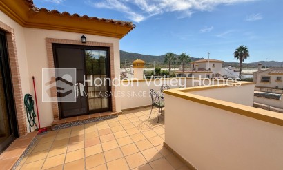 Herverkoop - Villa - Hondón de las Nieves