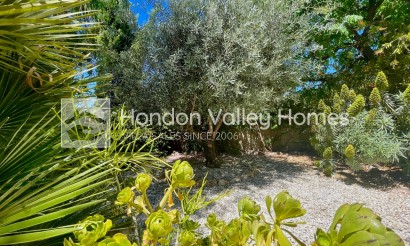 Resale - Villa - Hondón de las Nieves