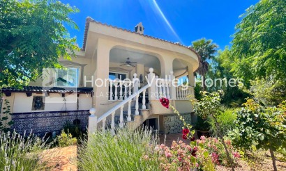 Resale - Villa - Hondón de las Nieves