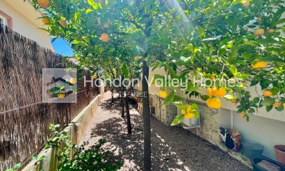 Resale - Villa - Hondón de las Nieves