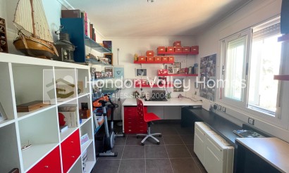 Resale - Villa - Hondón de las Nieves