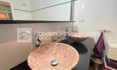 Resale - Villa - Hondón de las Nieves