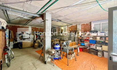 Resale - Villa - Hondón de las Nieves