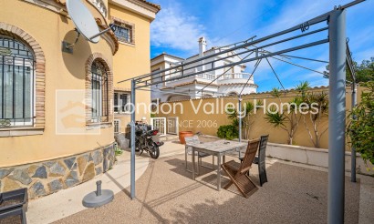 Wiederverkauf - Villa - Orihuela Costa - Castillo de Don Juan