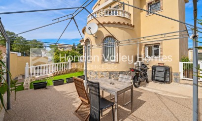 Wiederverkauf - Villa - Orihuela Costa - Castillo de Don Juan