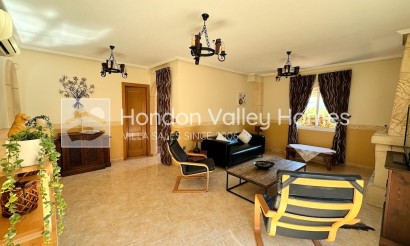 Resale - Villa - HONDON DE LAS NIEVES - La Montanosa