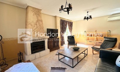 Resale - Villa - HONDON DE LAS NIEVES - La Montanosa