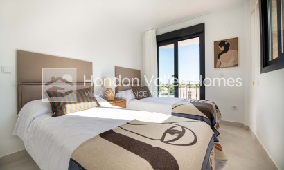 Rynek pierwotny - Semi Detached Villa - Cox