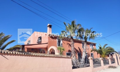 Resale - 5. Finca / Country Property - La Romana