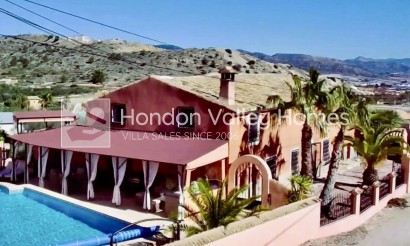 Resale - 5. Finca / Country Property - La Romana