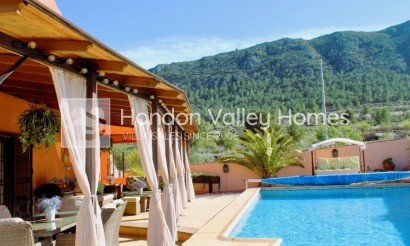 Resale - 5. Finca / Country Property - La Romana