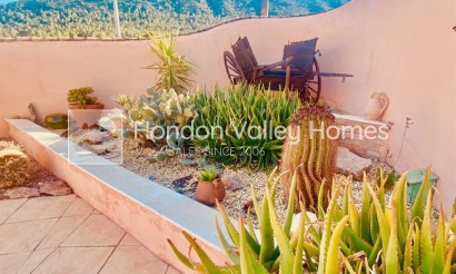 Resale - 5. Finca / Country Property - La Romana