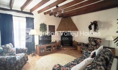 Resale - 5. Finca / Country Property - La Romana