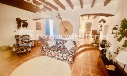 Resale - 5. Finca / Country Property - La Romana