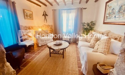 Resale - 5. Finca / Country Property - La Romana