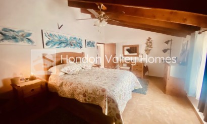 Resale - 5. Finca / Country Property - La Romana