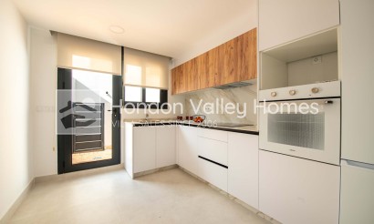 Neubau / In Entwicklung - Semi Detached Villa - Cox